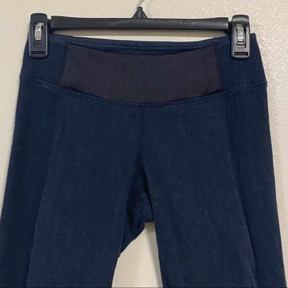 Lululemon Wunder Under Crop*Sashiko Inkwell 22” inseam Size 4 - Picture 2 of 12